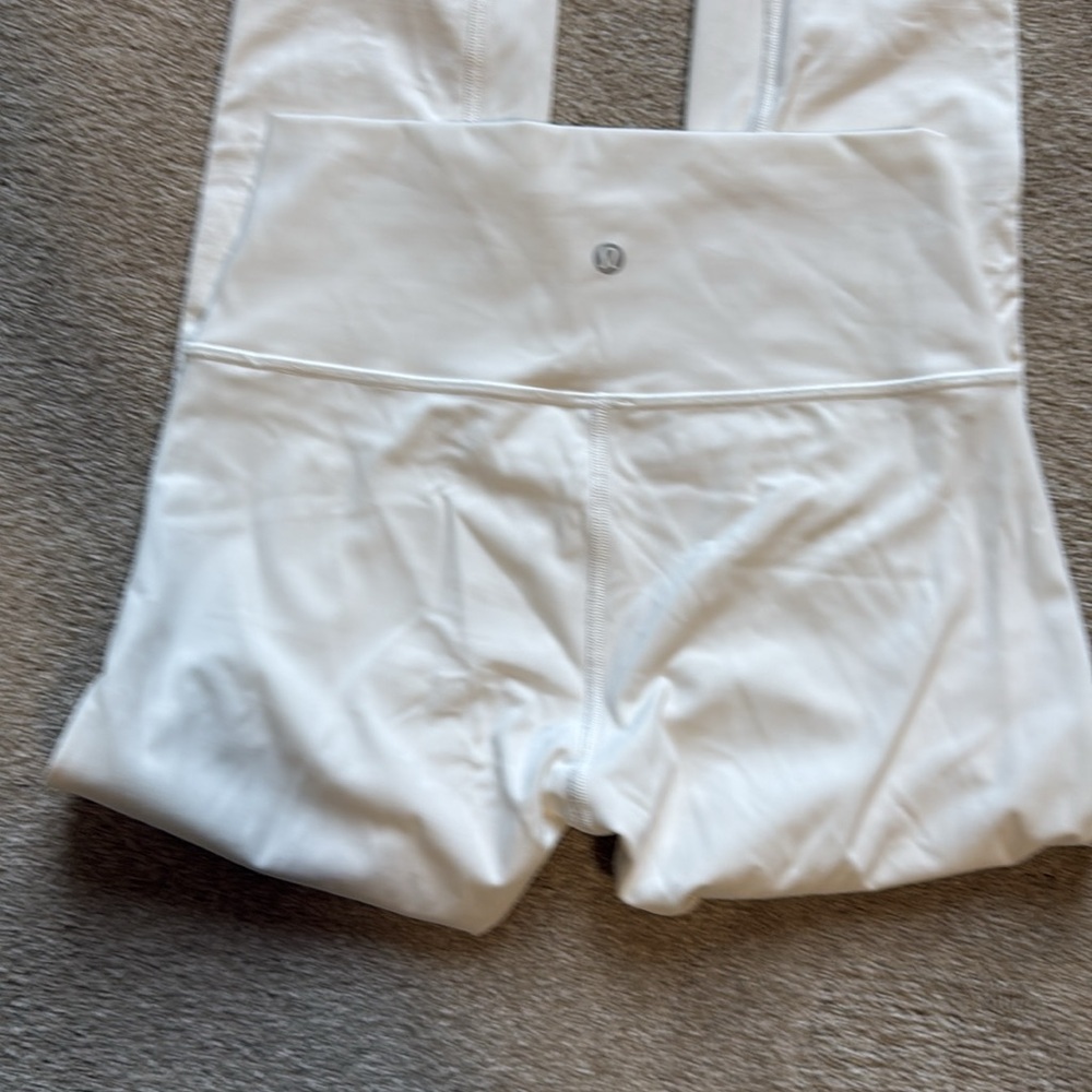 Lululemon Align Double Lined White - image 4
